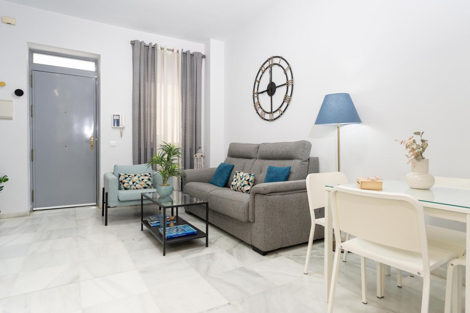 Apartamento Triana Deluxe Con Patio Privado Sevilla Eksteriør billede