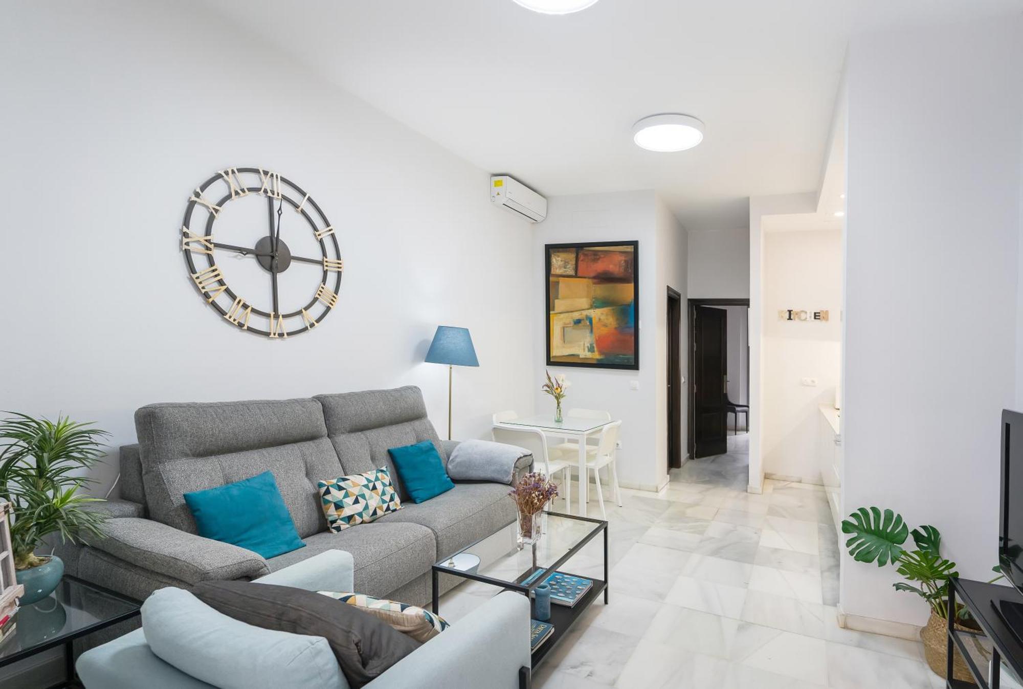 Apartamento Triana Deluxe Con Patio Privado Sevilla Eksteriør billede