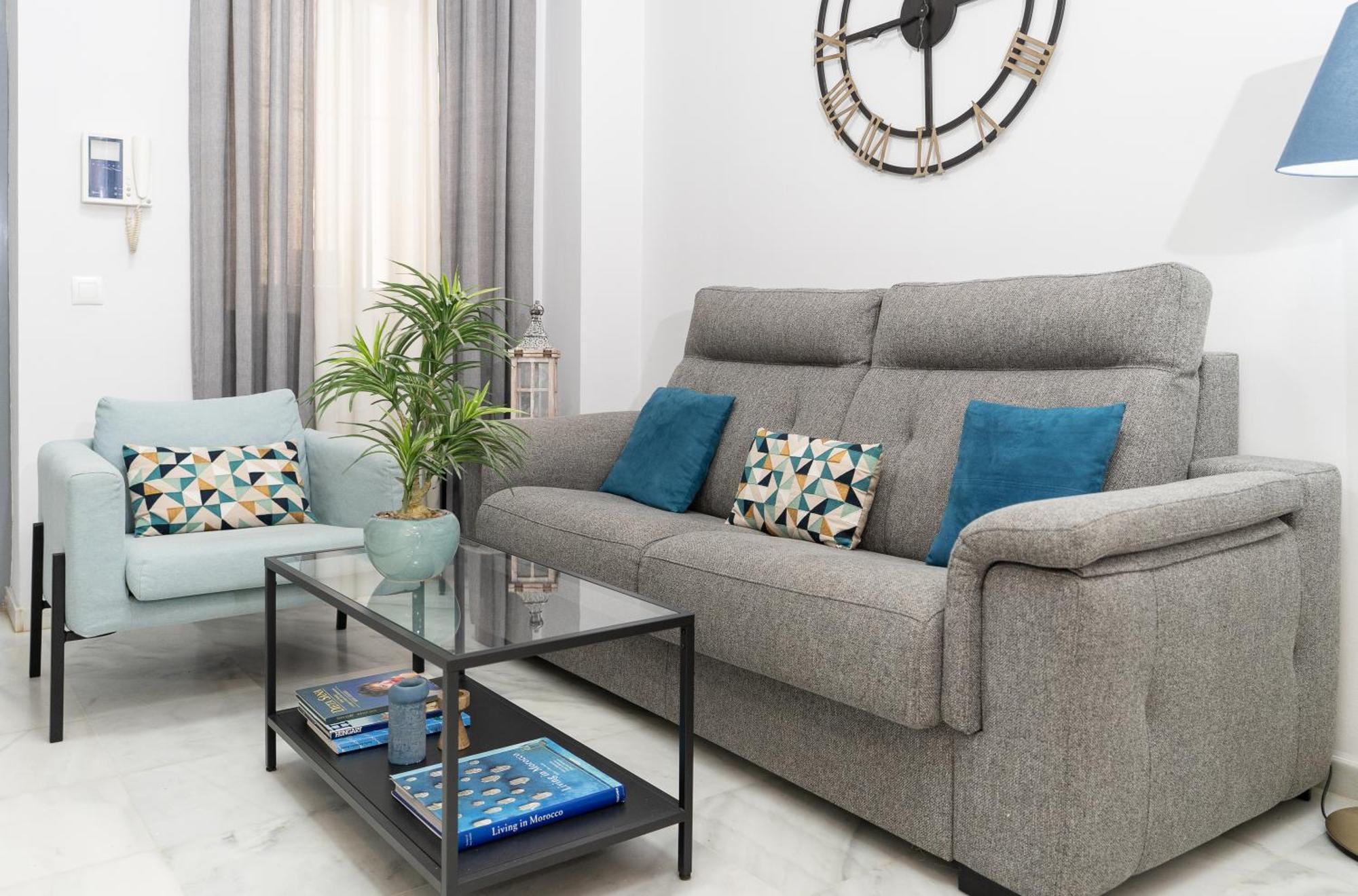 Apartamento Triana Deluxe Con Patio Privado Sevilla Eksteriør billede