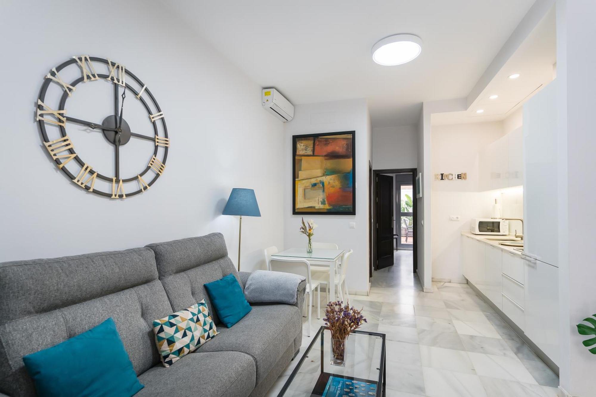 Apartamento Triana Deluxe Con Patio Privado Sevilla Eksteriør billede