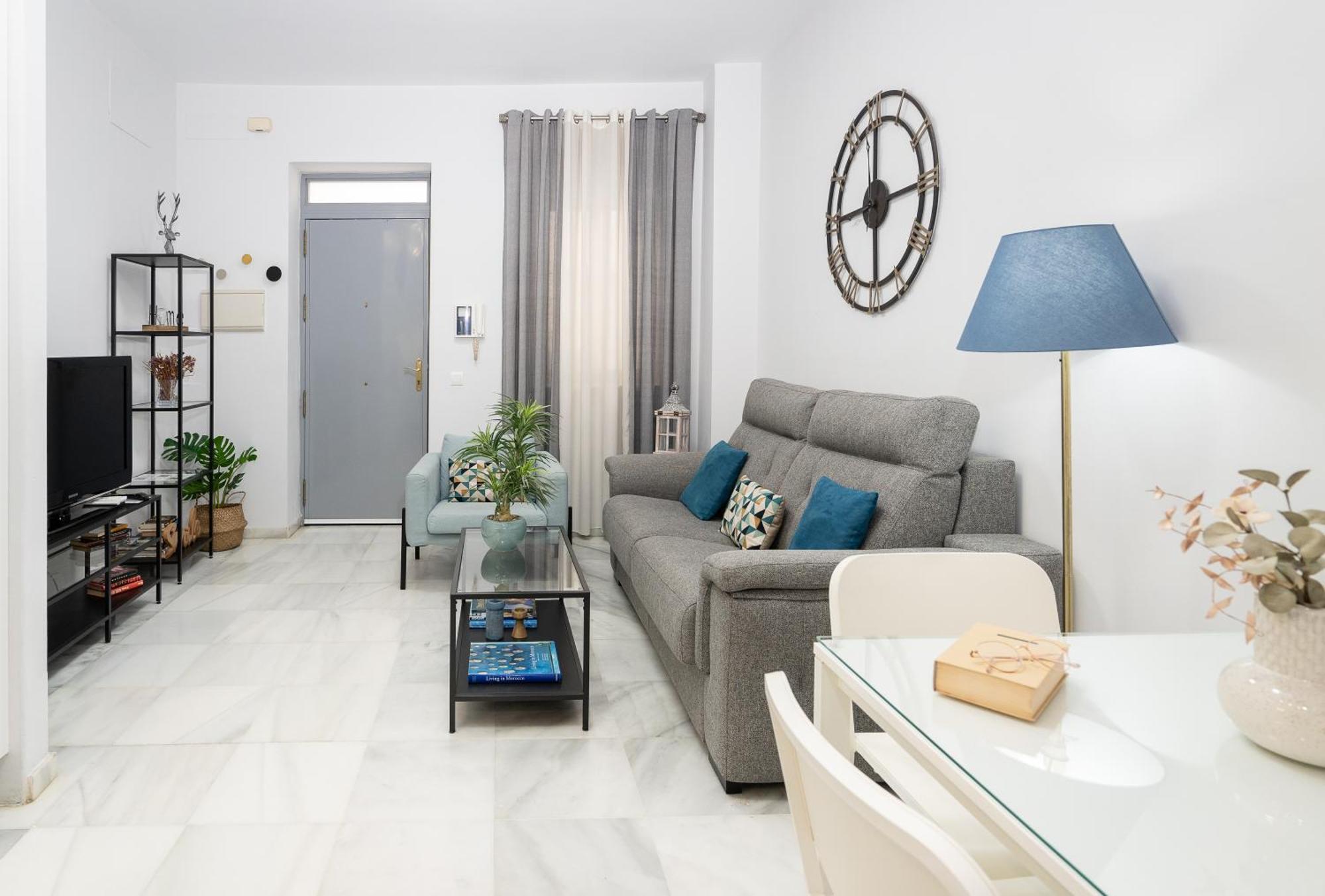 Apartamento Triana Deluxe Con Patio Privado Sevilla Eksteriør billede